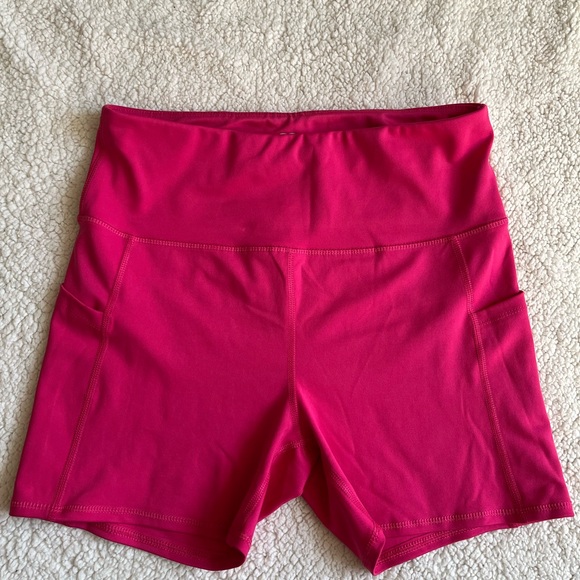 Daisy Fuentes Fuchsia Bike Shorts - Picture 1 of 5